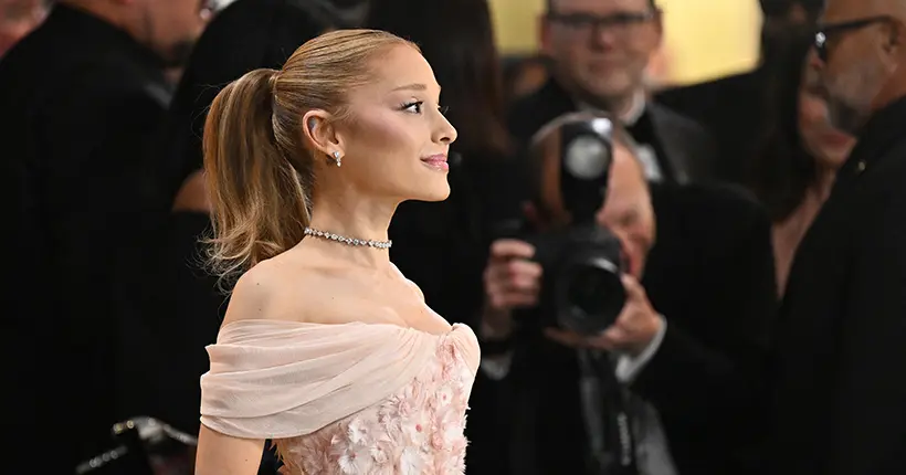 Les secrets derrière les fleurs de la robe d’Ariana Grande aux SAG Awards