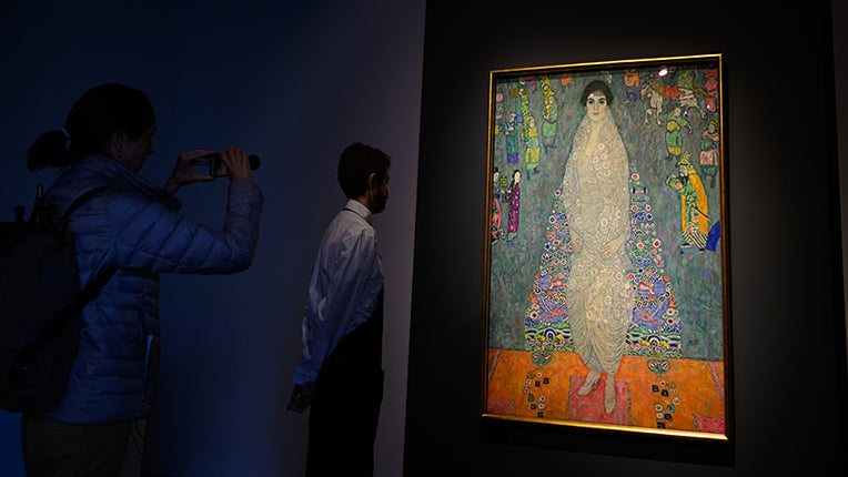Un tableau de Klimt devient officiellement la deuxi&egrave;me &oelig;uvre la plus ch&egrave;re jamais vendue aux ench&egrave;res