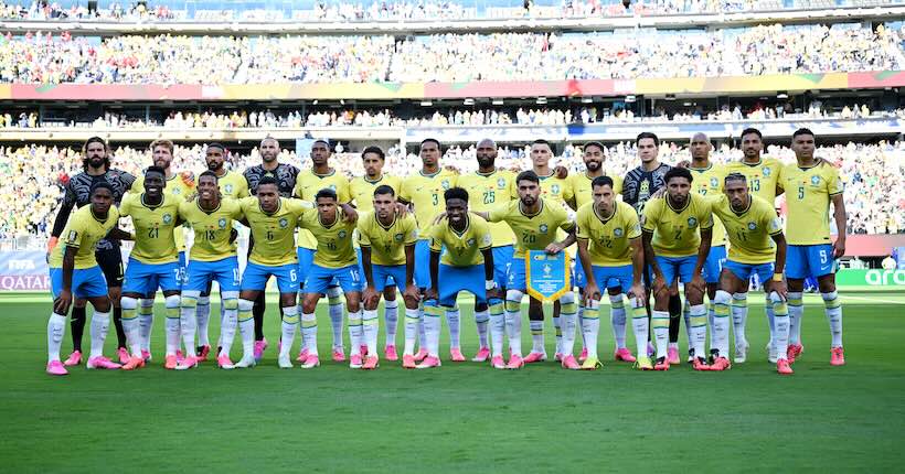 Coupe du monde : on sait pourquoi les joueurs adorent les crampons roses