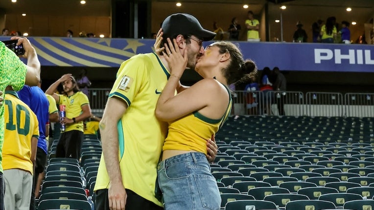 L’Amour est dans les stades : quand la Coupe du monde se prend pour Cupidon
