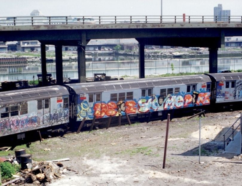 Un train peint par Dez, Skeme et Pore à Harlem en 1983 - Crédit Image Henry Chalfant