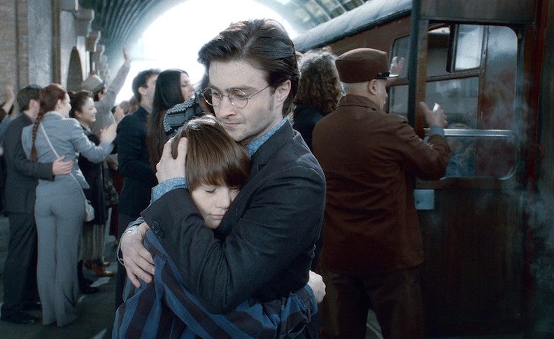 7 Questions Qu On S Est Posees Apres Avoir Lu Harry Potter Et L