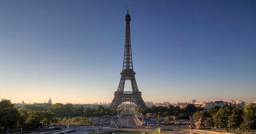 La tour Eiffel bientôt encerclée par un mur de verre de 2,5 mètres