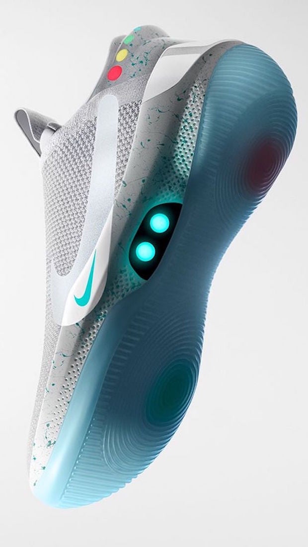 La Nike autolaçante inspirée de Retour vers le futur va sortir à ...