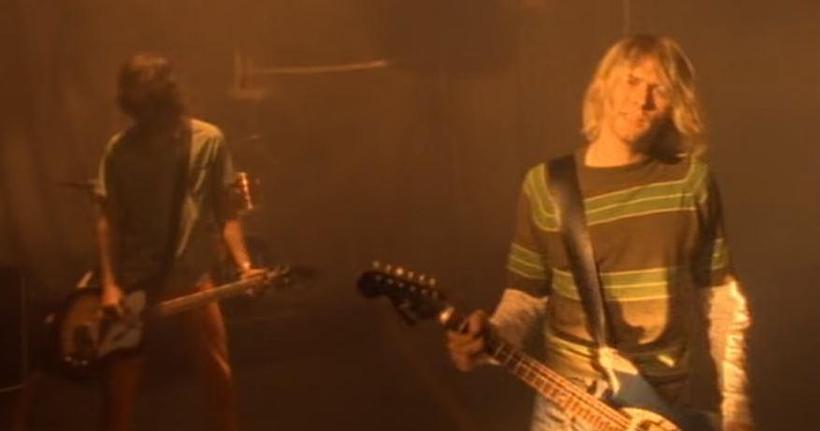 La guitare de Kurt Cobain dans le clip "Smells Like Teen Spirit" est mise aux enchères